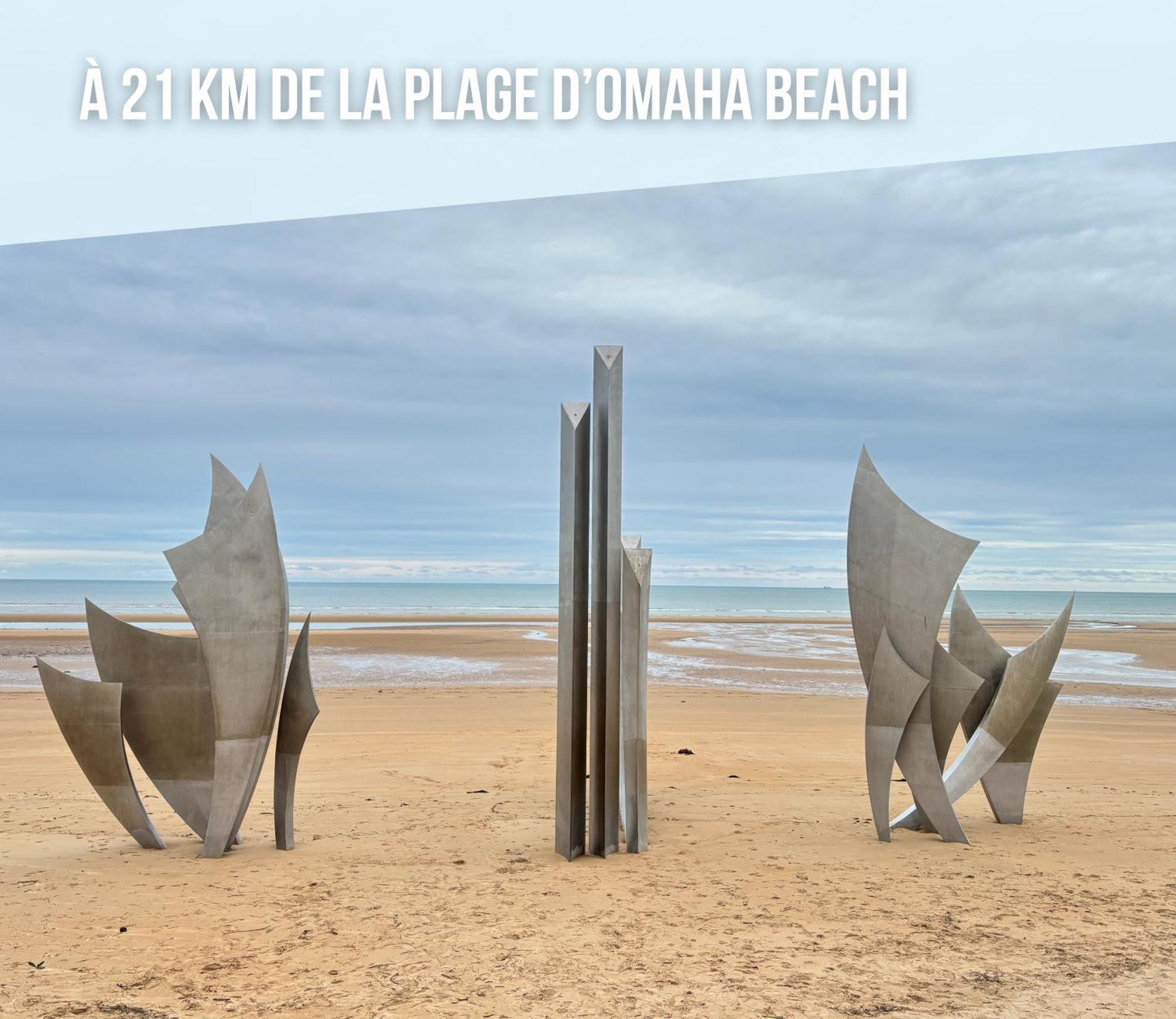 Freedom Grand Triplex Lumineux Decoration Contemporaine - Plein Centre Historique - Parking Gratuit A Proximite Proche Commerces Restaurants - Plages Du Debarquement Apartamento